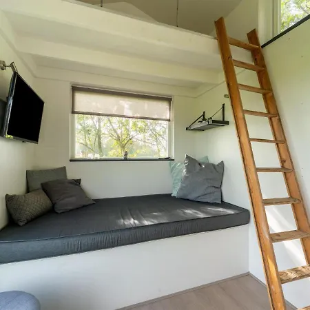 In Near The Burgerbrug