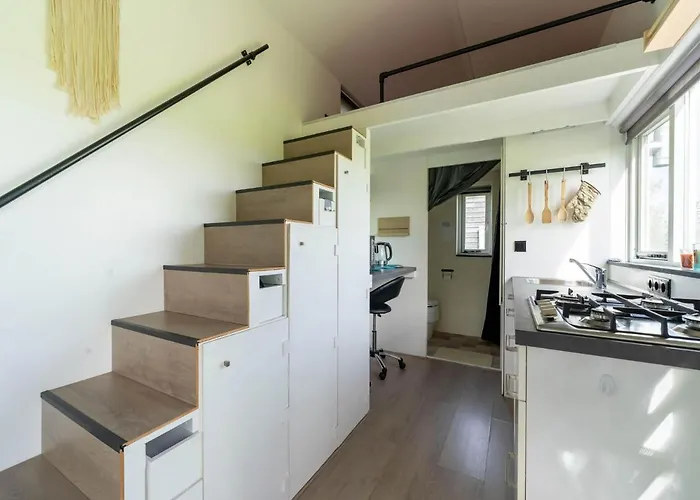 In Near The * Burgerbrug