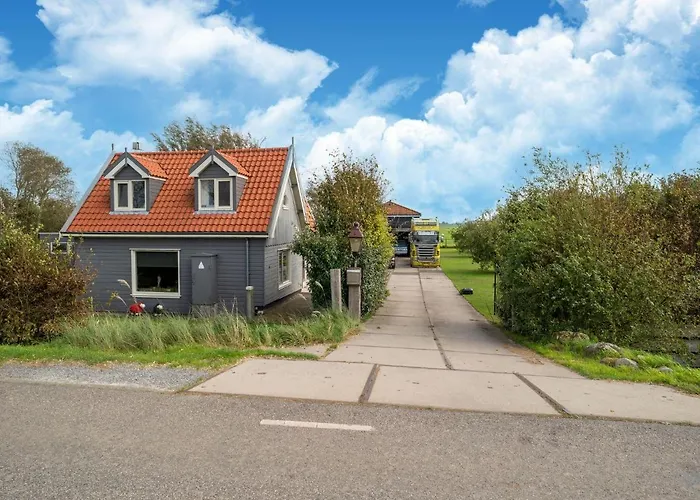 In Near The Дом отдыха Burgerbrug